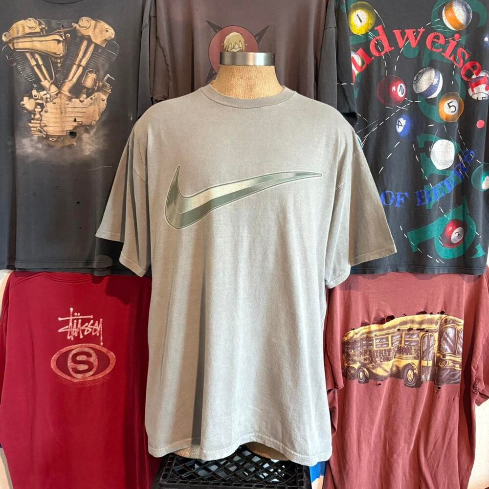 Vintage 1990s Nike Swoosh T-shirt